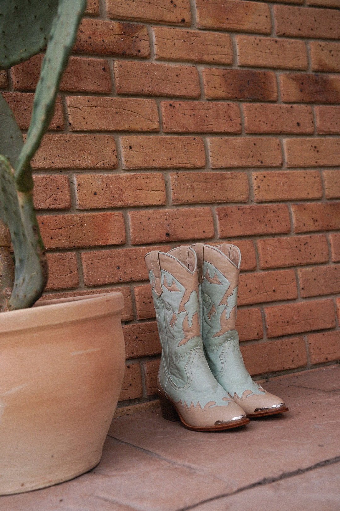 The Mcfly Cowboy  Boot {mint}